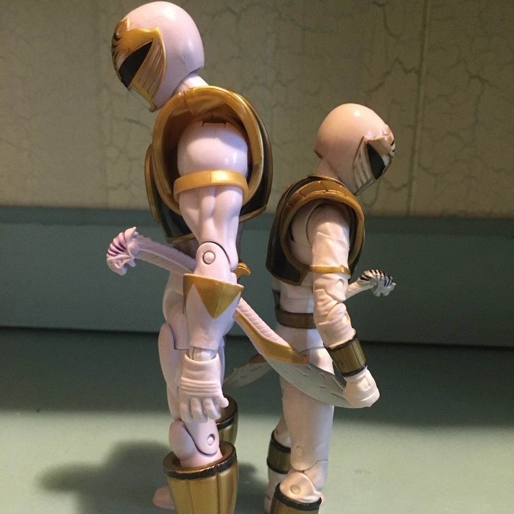 Hasbro power rangers white ranger 2 figures